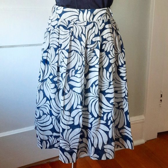 TSE Dresses & Skirts - TSE Pleated Skirt